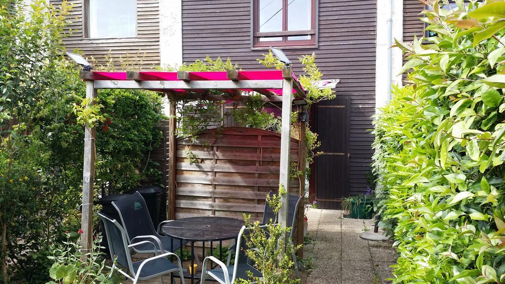 Duplex14H 1Er Etage Jardinet 1 Parking Ou Studio14B Rdc Terrasse Sans Parking Ла-Рошель Экстерьер фото
